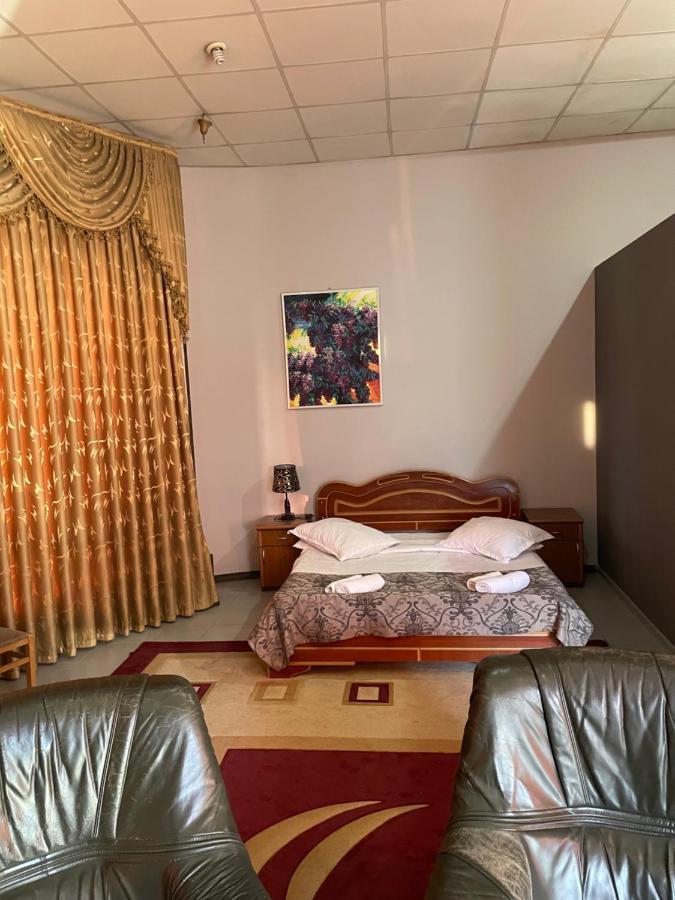 Hotel Era Tbilisi Zewnętrze zdjęcie